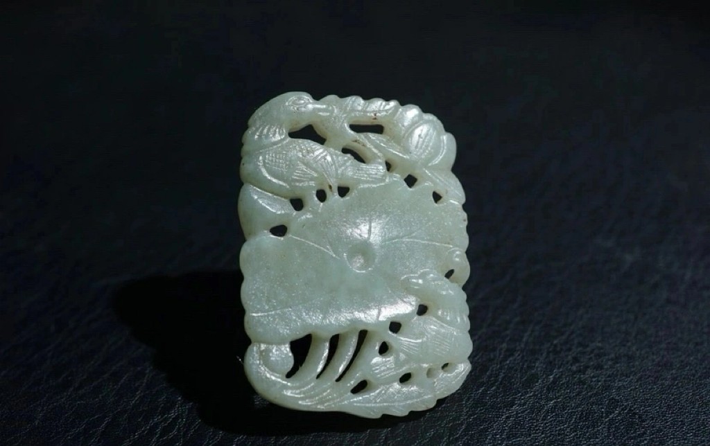 特色精选｜拍卖专场 明清工老和田玉一路连科挂件｜尺寸详见图九