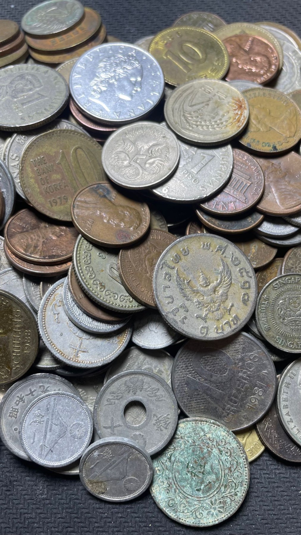 神仙姐姐散币专场第四期（无佣金，预留一期） 多国683克202个硬币，有多少氧化瑕疵币，不蒙不骗品相如图，介意者勿拍