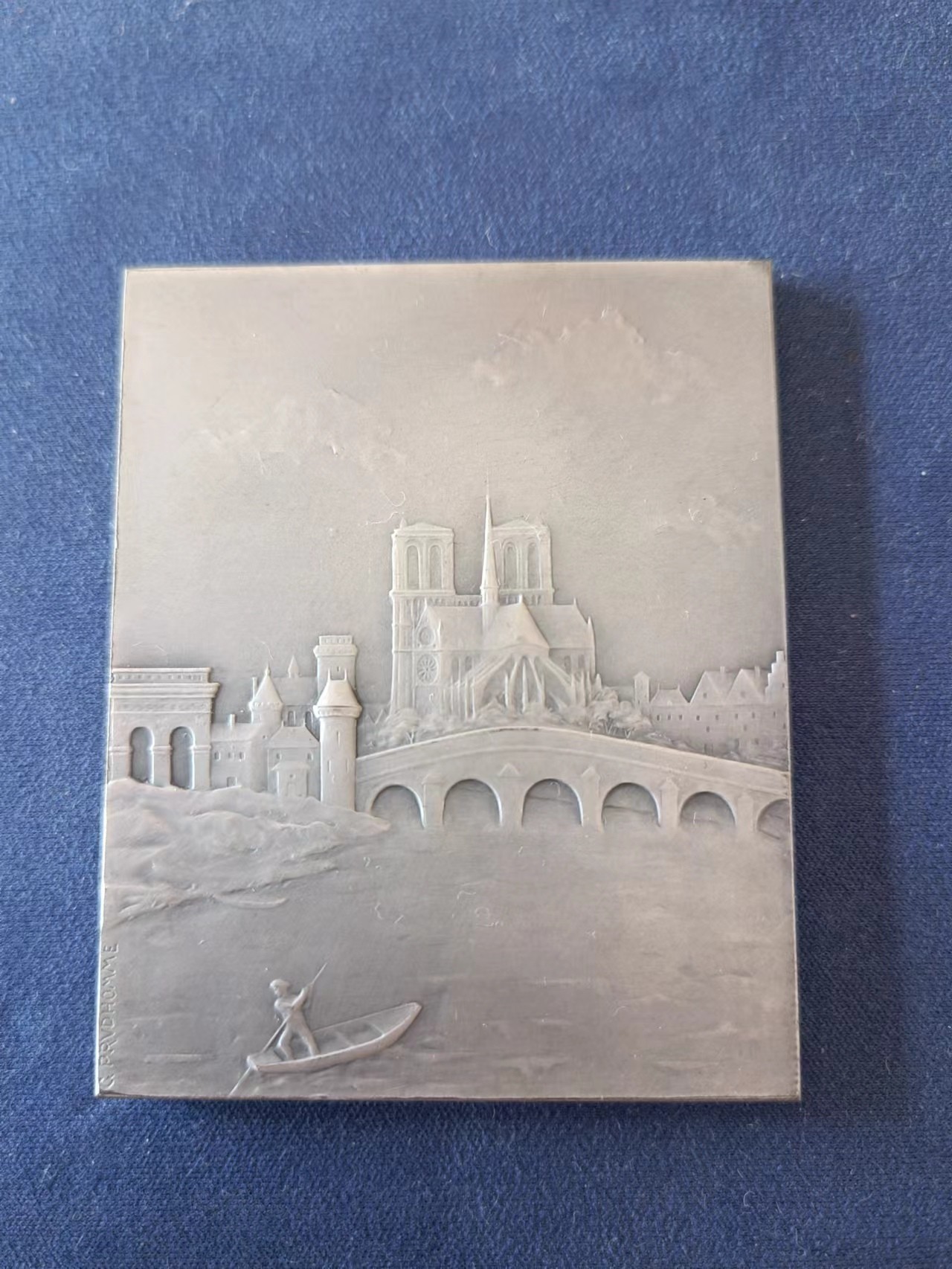 外国章牌第十八期 名人旧藏，Prud'homme老巴黎委员会，6.2x5cm，镀银铜章
