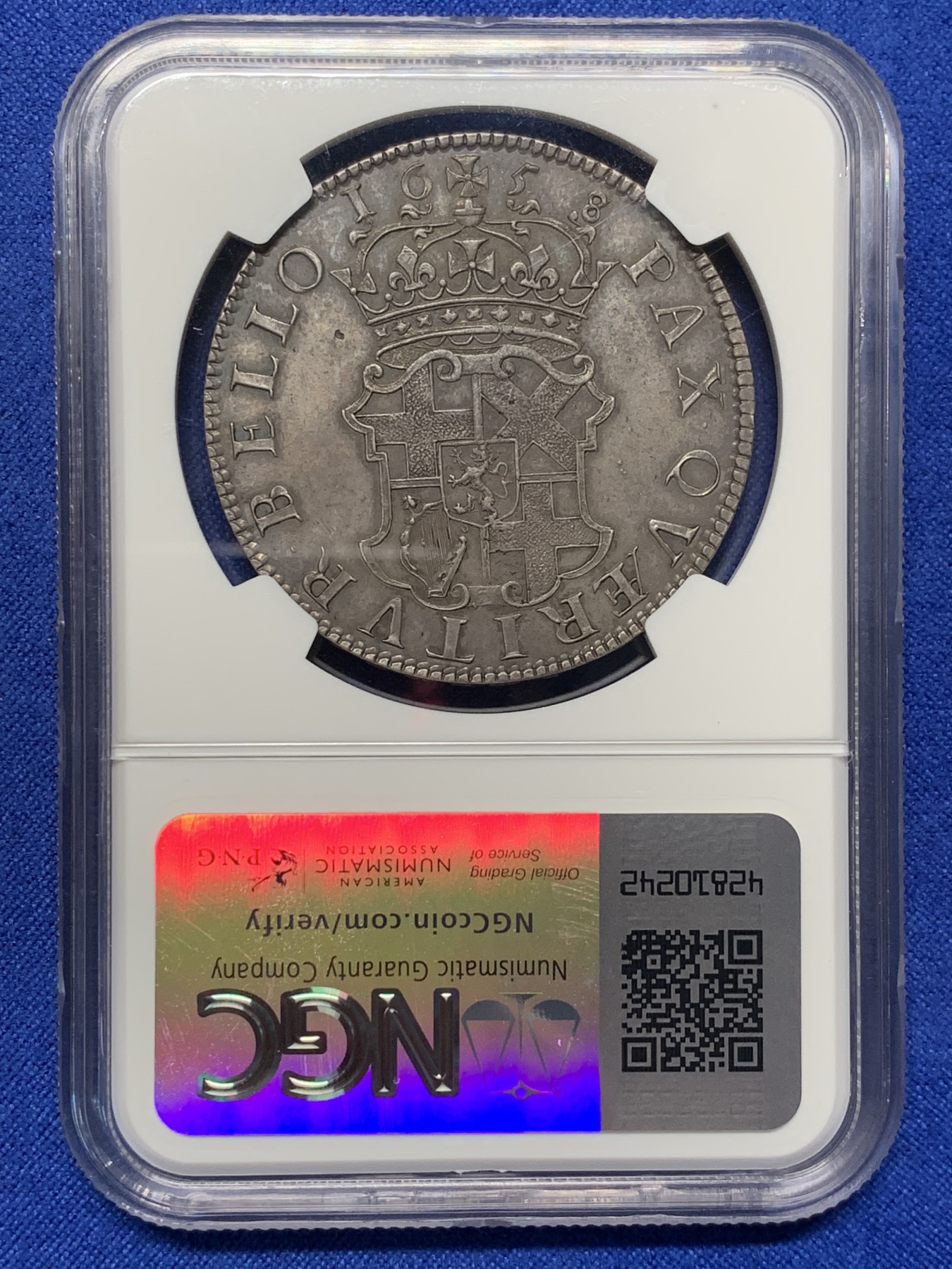 《竞宝斋》第208场-周日，周一 2场 (全场包邮) 名誉品 NGC AU58 英国 1658/7 护国公 克伦威尔 克朗大银币 双面均匀的灰咖包浆 花冠清晰 底板平整 均匀的包浆遮挡了底板的光芒 一枚足矣 HA-AU加工的 8400美元成交