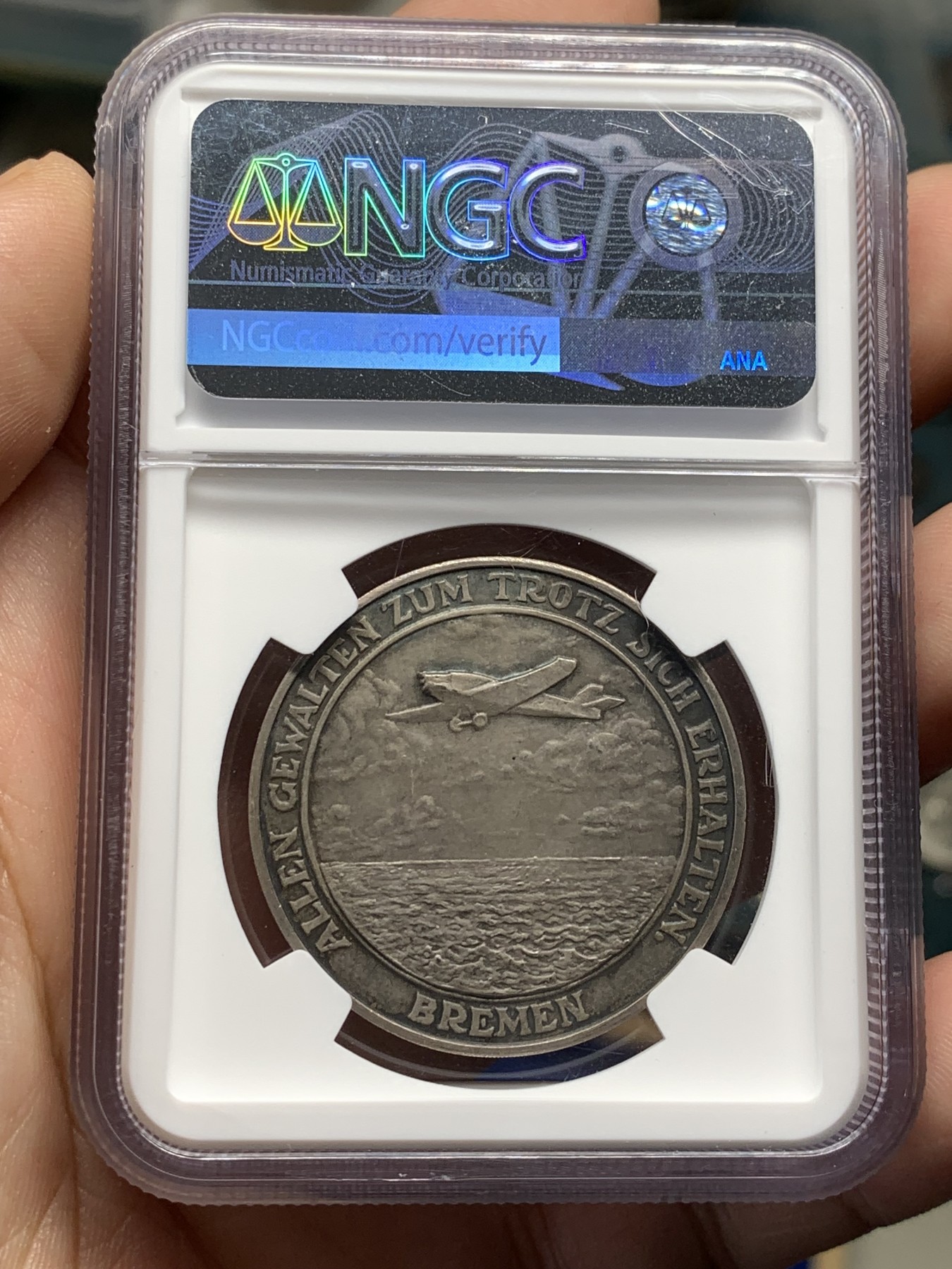 《竞宝斋》第209场-周日，周一 2场 (全场包邮) NGC MS63 德国1928年 不莱梅号 飞越大西洋纪念 银章 加厚盒装