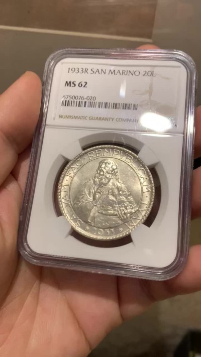 《竞宝斋》第209场-周日，周一 2场 (全场包邮) NGC MS62 1933年 圣马力诺 20里拉 银币