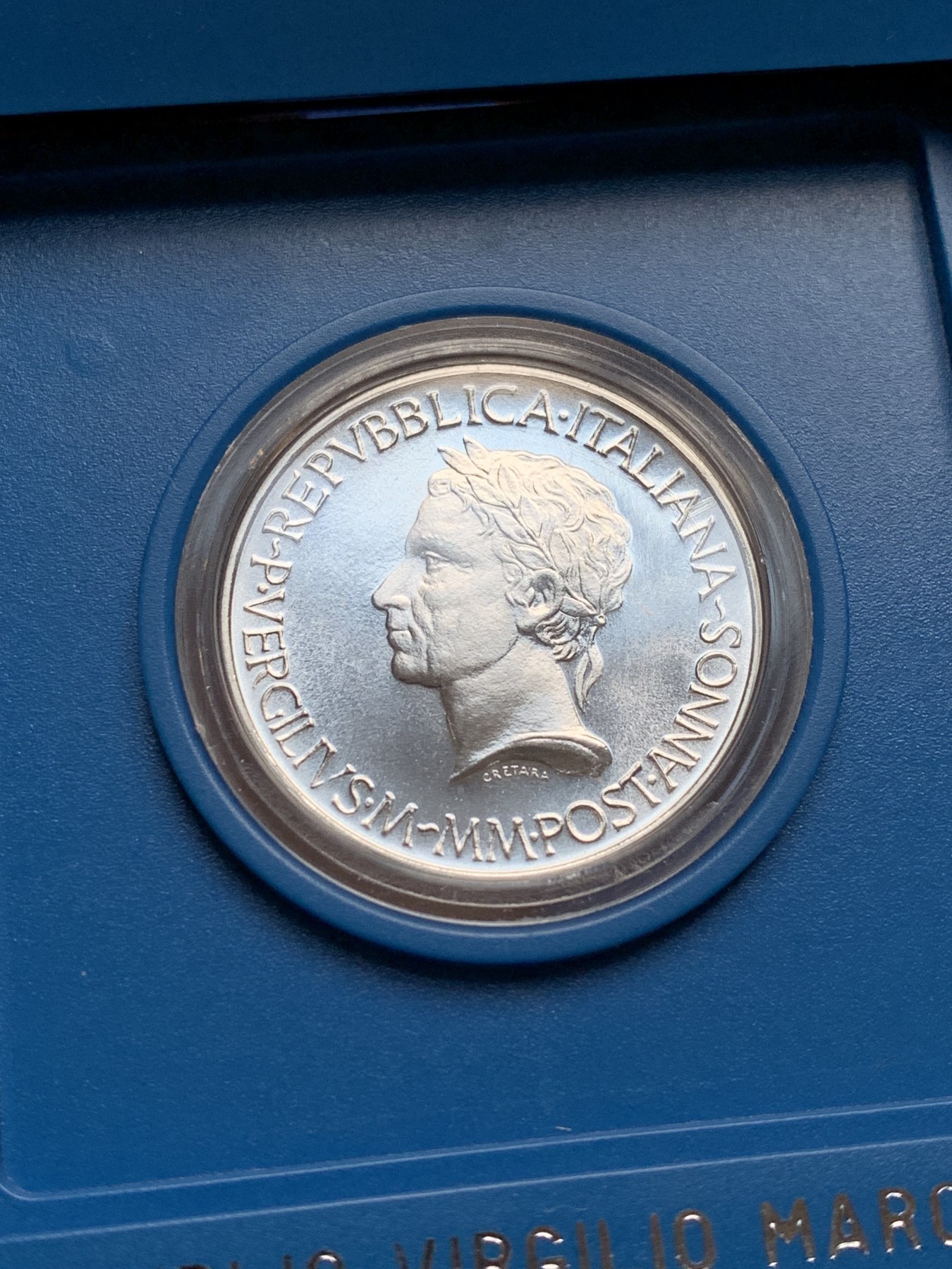 《竞宝斋》第209场-周日，周一 2场 (全场包邮) 意大利1981年牛马500里拉银币，盒装，雕刻精美漂亮