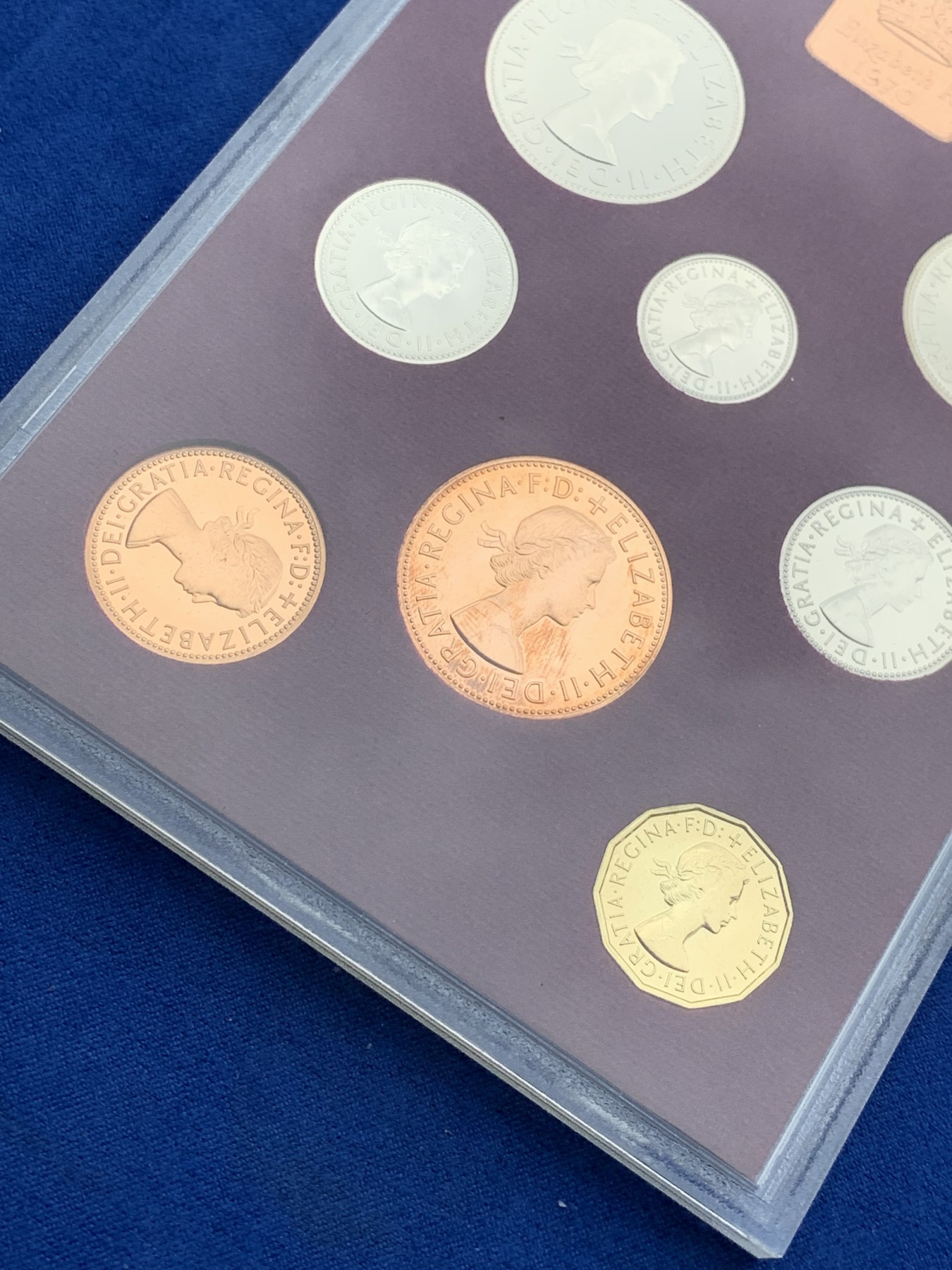 《竞宝斋》第209场-周日，周一 2场 (全场包邮) 1970年英国币改前最后一年精制币，塑封，盒证全