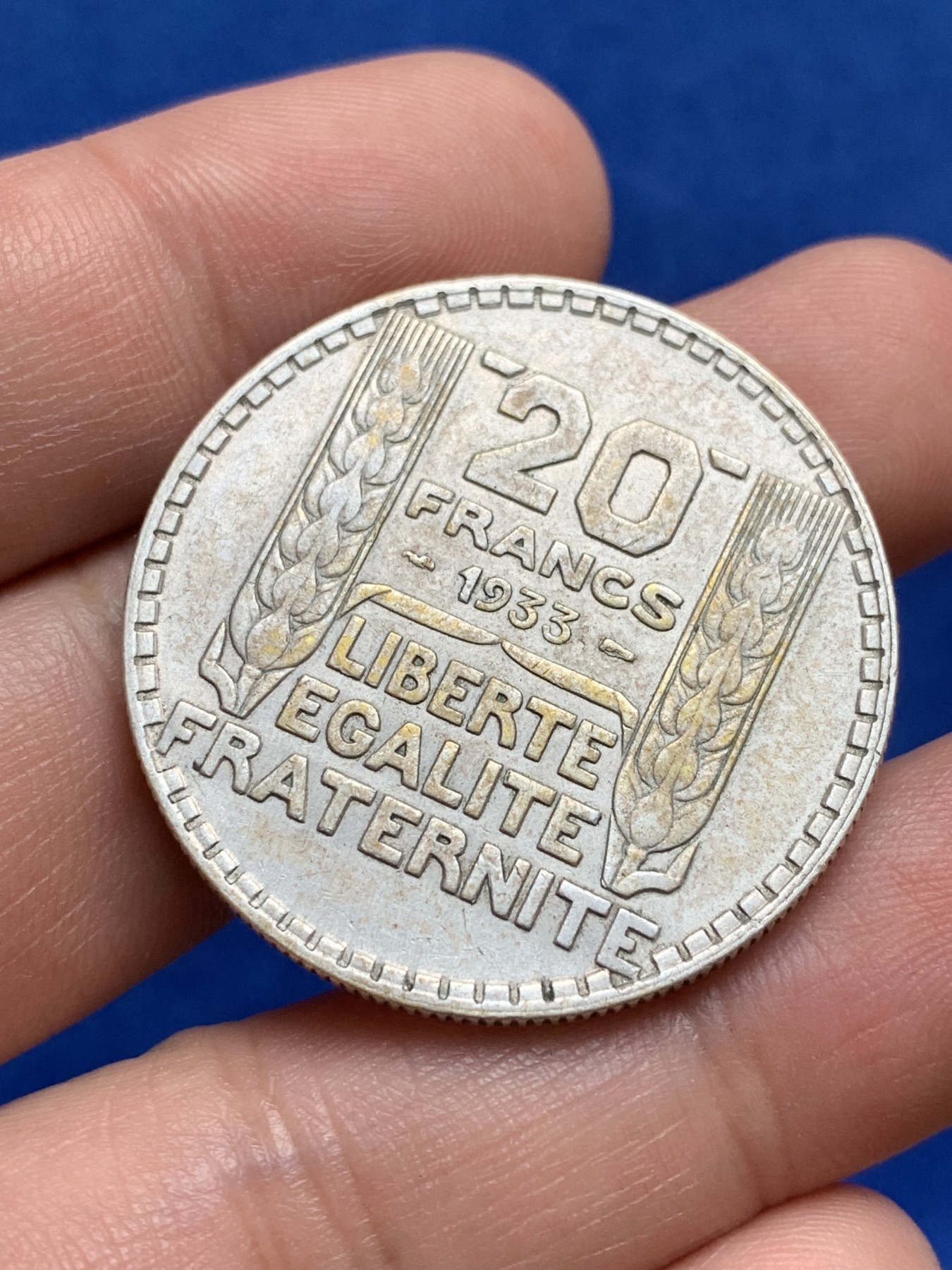 《竞宝斋》第209场-周日，周一 2场 (全场包邮) 法国 1933年 法兰西桂冠20法郎银币 带棕黄色包浆