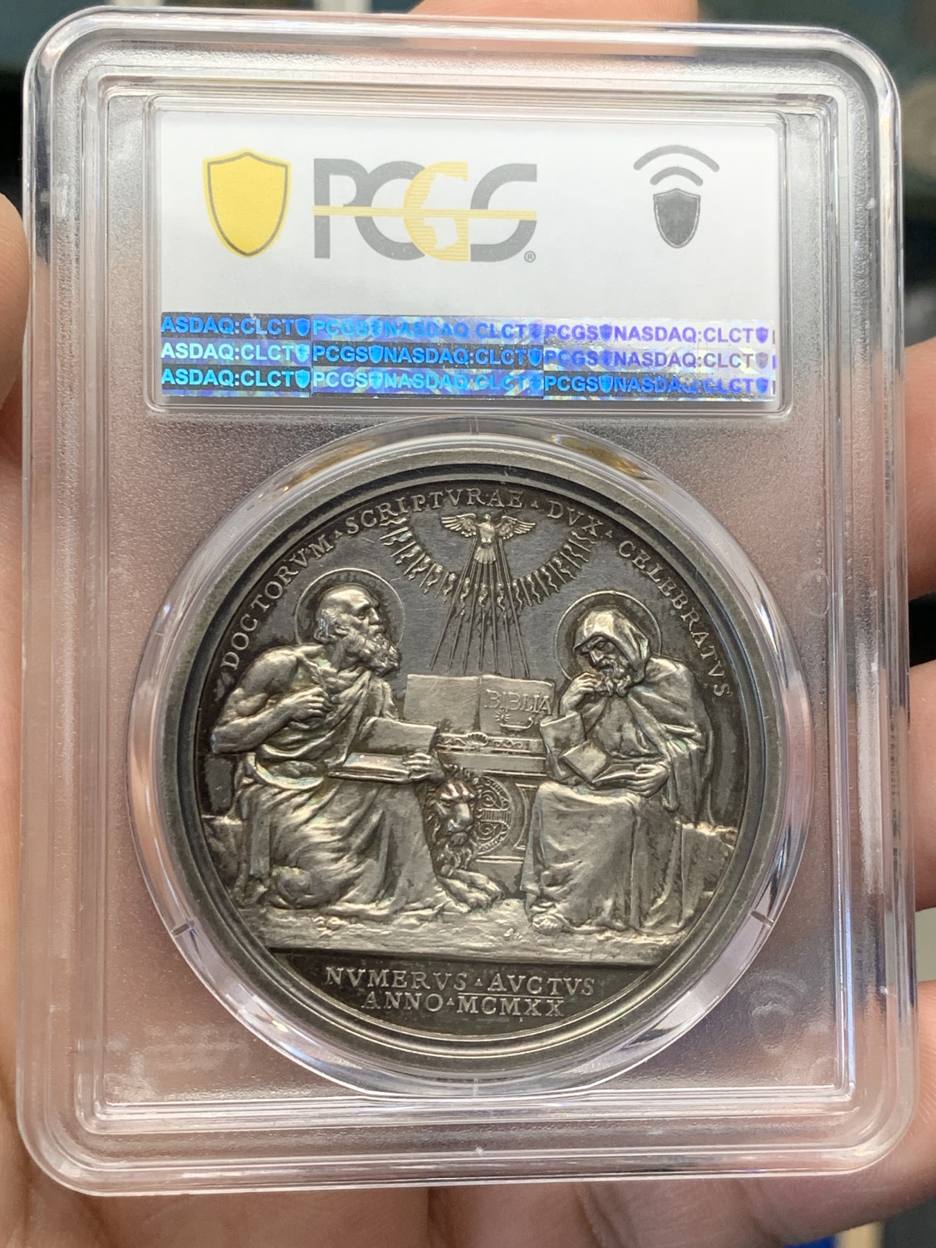 《竞宝斋》第209场-周日，周一 2场 (全场包邮) PCGS SP62 1920年梵蒂冈教皇本笃十五世纪念银章 五彩包浆 生动形象