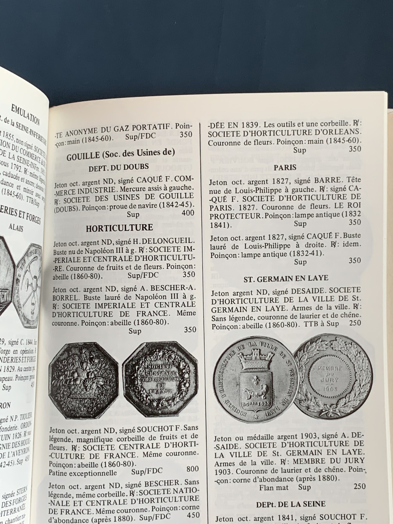 《竞宝斋》第209场-周日，周一 2场 (全场包邮) （硬壳精装本）1986法国八角代币目录 详尽阐述特征与定价 绝版书籍非常有参考和收藏价值
