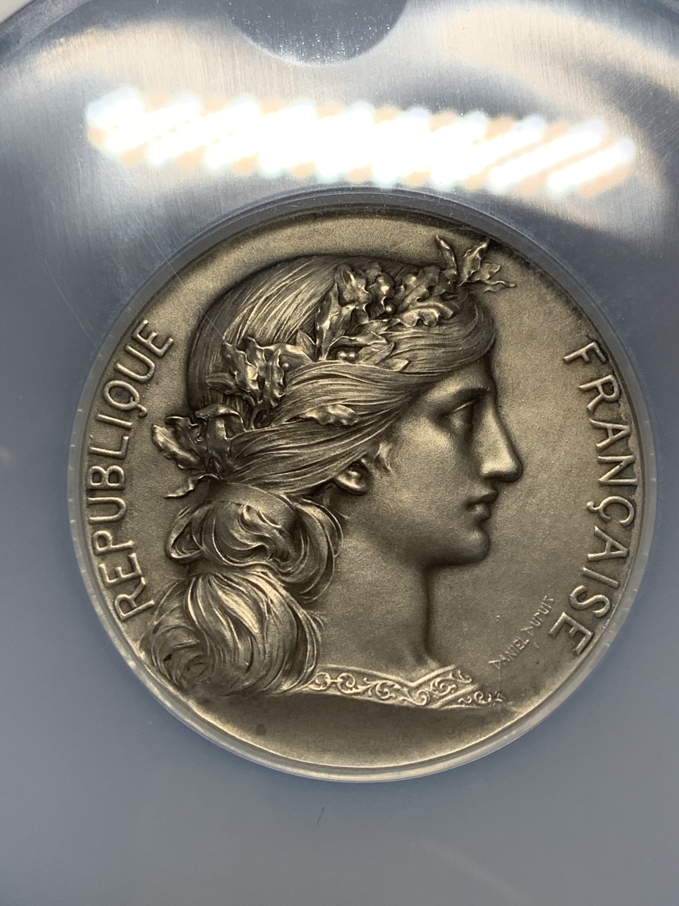 《竞宝斋》第209场-周日，周一 2场 (全场包邮) NGC MS63 法国 女神玛丽安娜头像大银章 迪普伊作品 50mm 71.8g 大盒封装 手感好