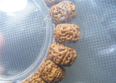 手串木器杂件｜拍卖专场 精品小金刚手串｜共21颗  每颗1.0*1.4厘米 重24.77克