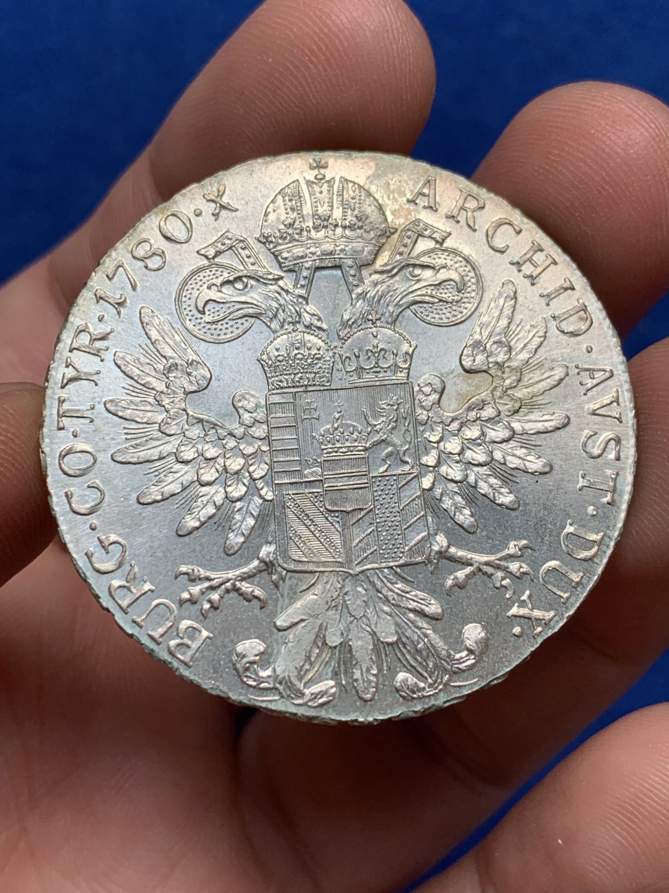 《竞宝斋》第209场-周日，周一 2场 (全场包邮) 奥匈帝国大奶妈银币 官方现代后铸版 UNC原光好品