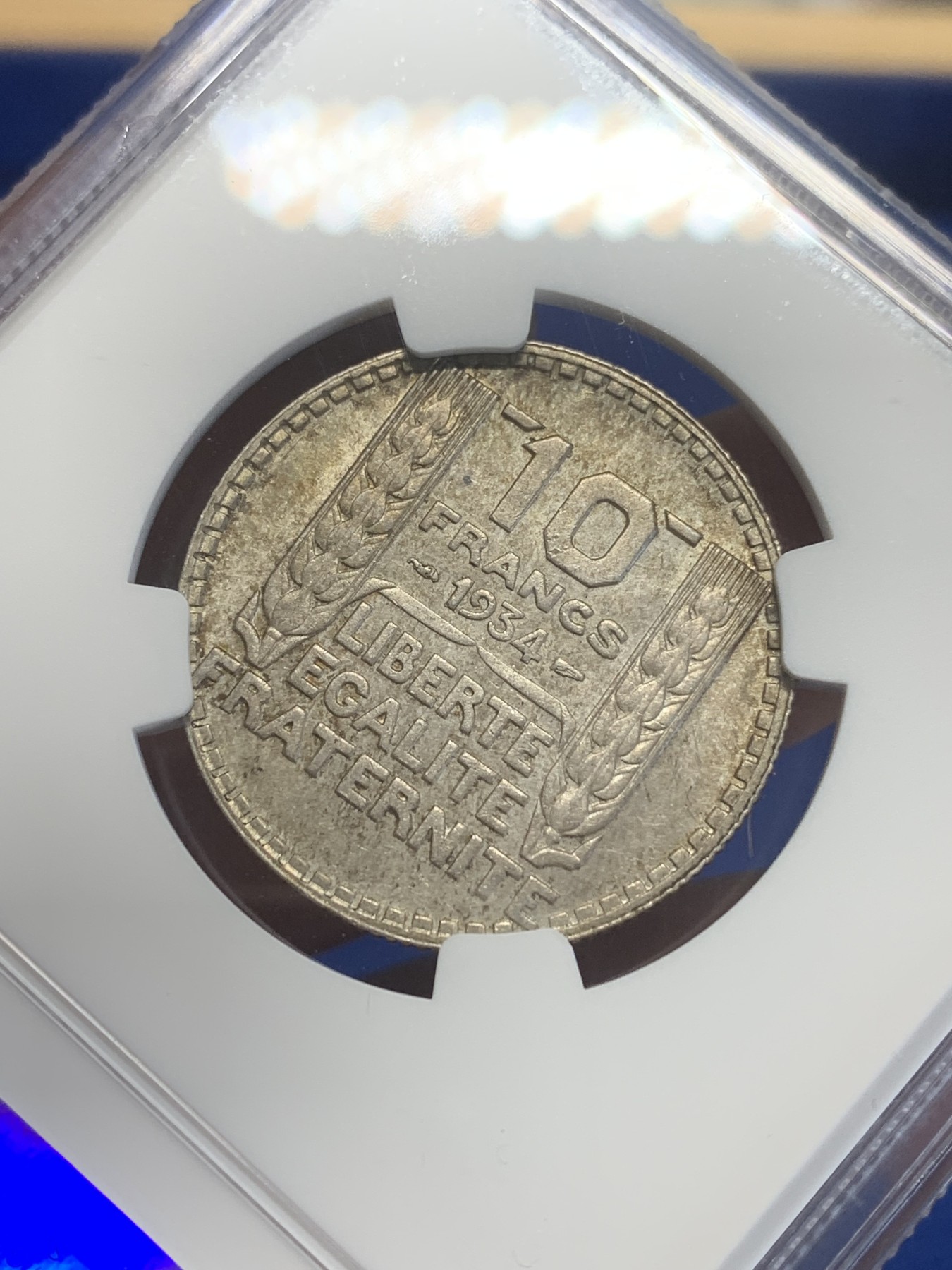 《竞宝斋》第209场-周日，周一 2场 (全场包邮) NGC-MS62 法国1934年 谷物女神10法郎银币