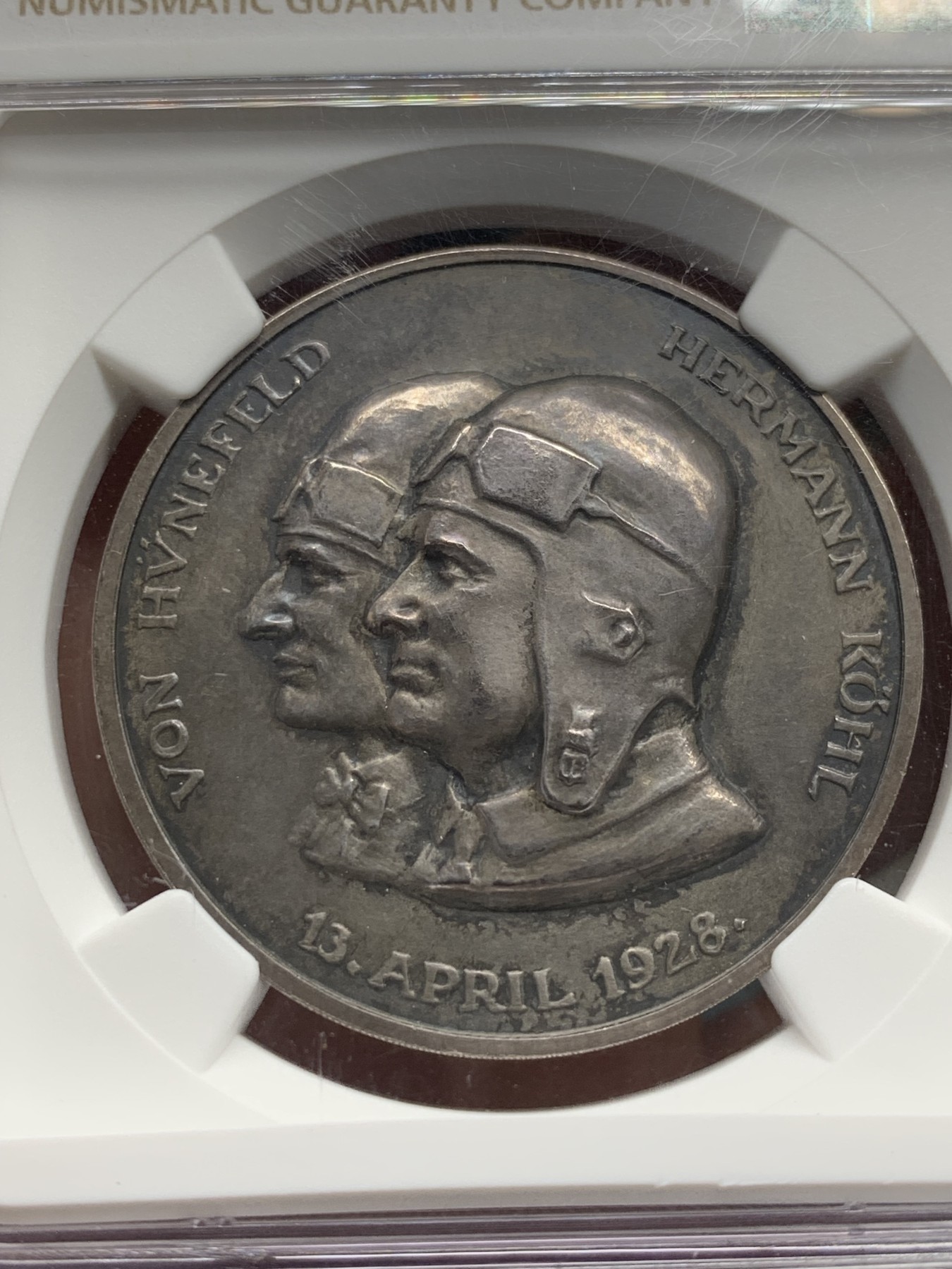 《竞宝斋》第209场-周日，周一 2场 (全场包邮) NGC MS63 德国1928年 不莱梅号 飞越大西洋纪念 银章 加厚盒装