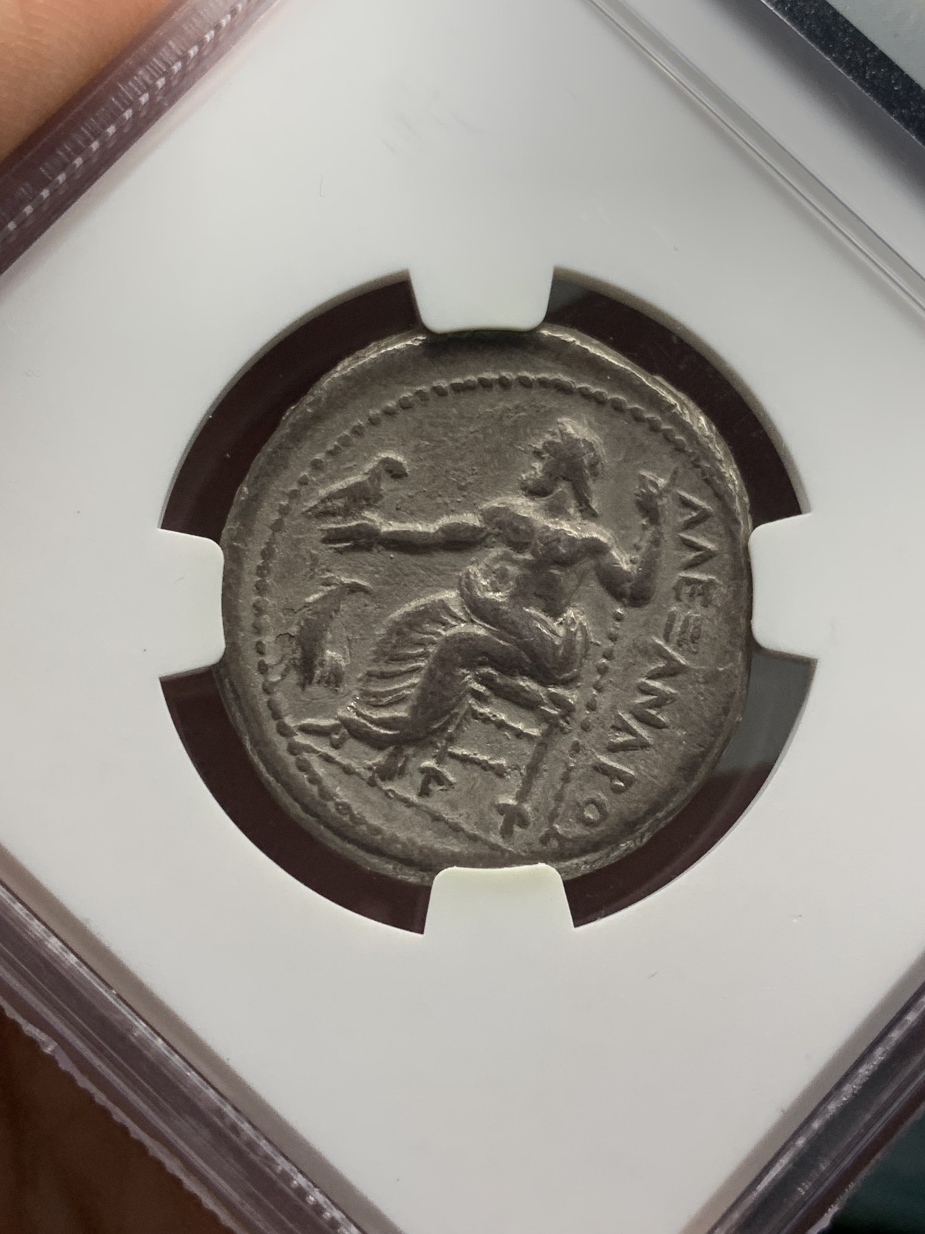 《竞宝斋》第209场-周日，周一 2场 (全场包邮) NGC-CHXF 古希腊亚历山大大帝 在世版 4德拉克马大银币   黑漆古包浆，状态极佳，艺术性好，安菲波利斯造币厂的在世版