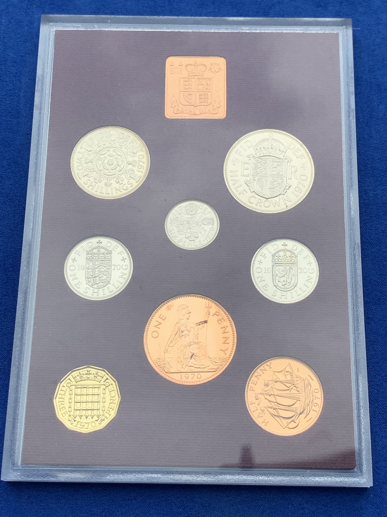 《竞宝斋》第209场-周日，周一 2场 (全场包邮) 1970年英国币改前最后一年精制币，塑封，盒证全