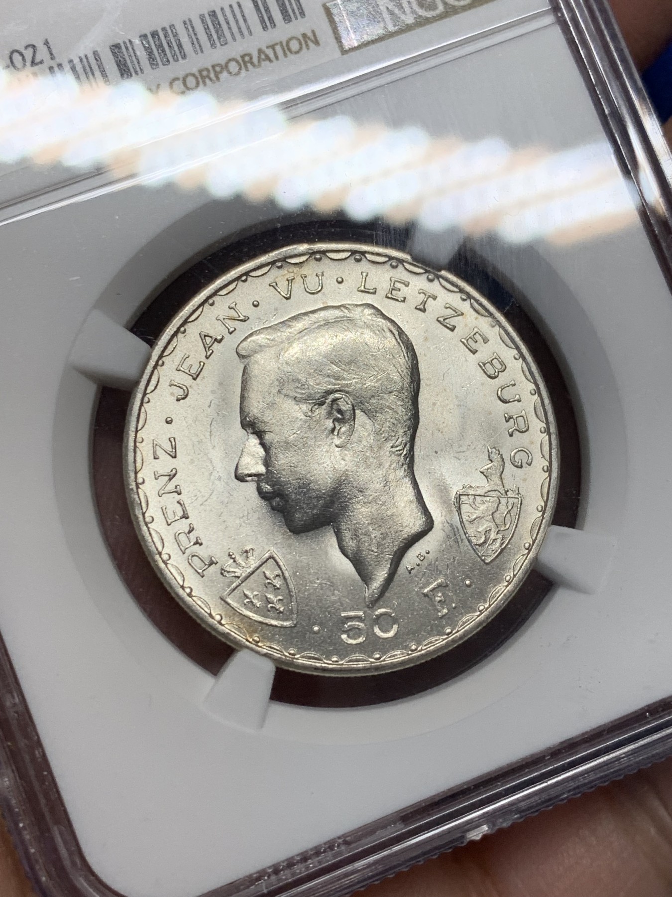 《竞宝斋》第209场-周日，周一 2场 (全场包邮) NGC-MS65 卢森堡 1946年 盲人约翰阵亡600年纪念50法郎银币