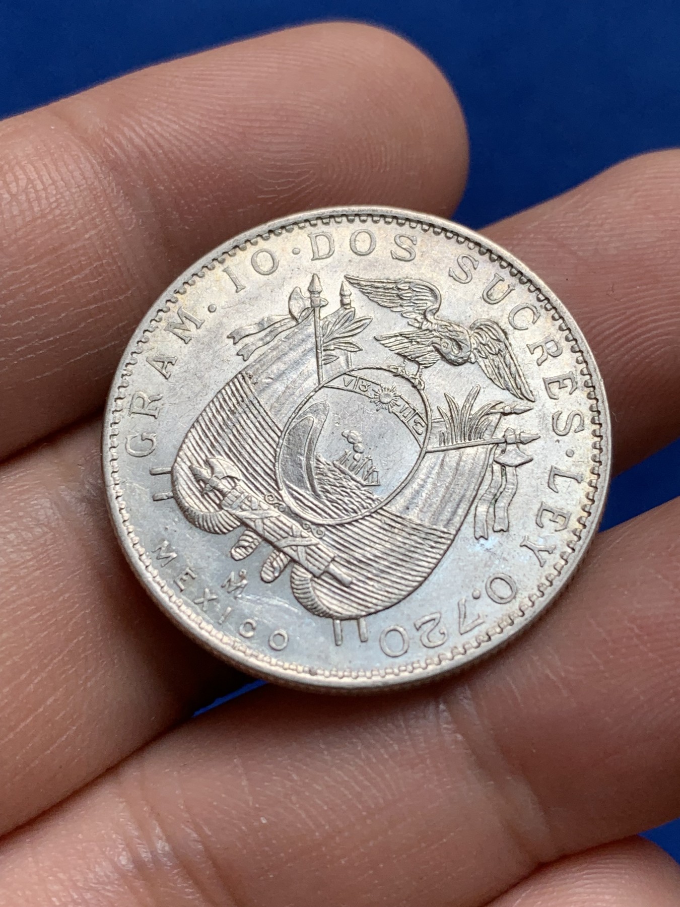 《竞宝斋》第209场-周日，周一 2场 (全场包邮) 厄瓜多尔1944年2苏银币，UNC品质