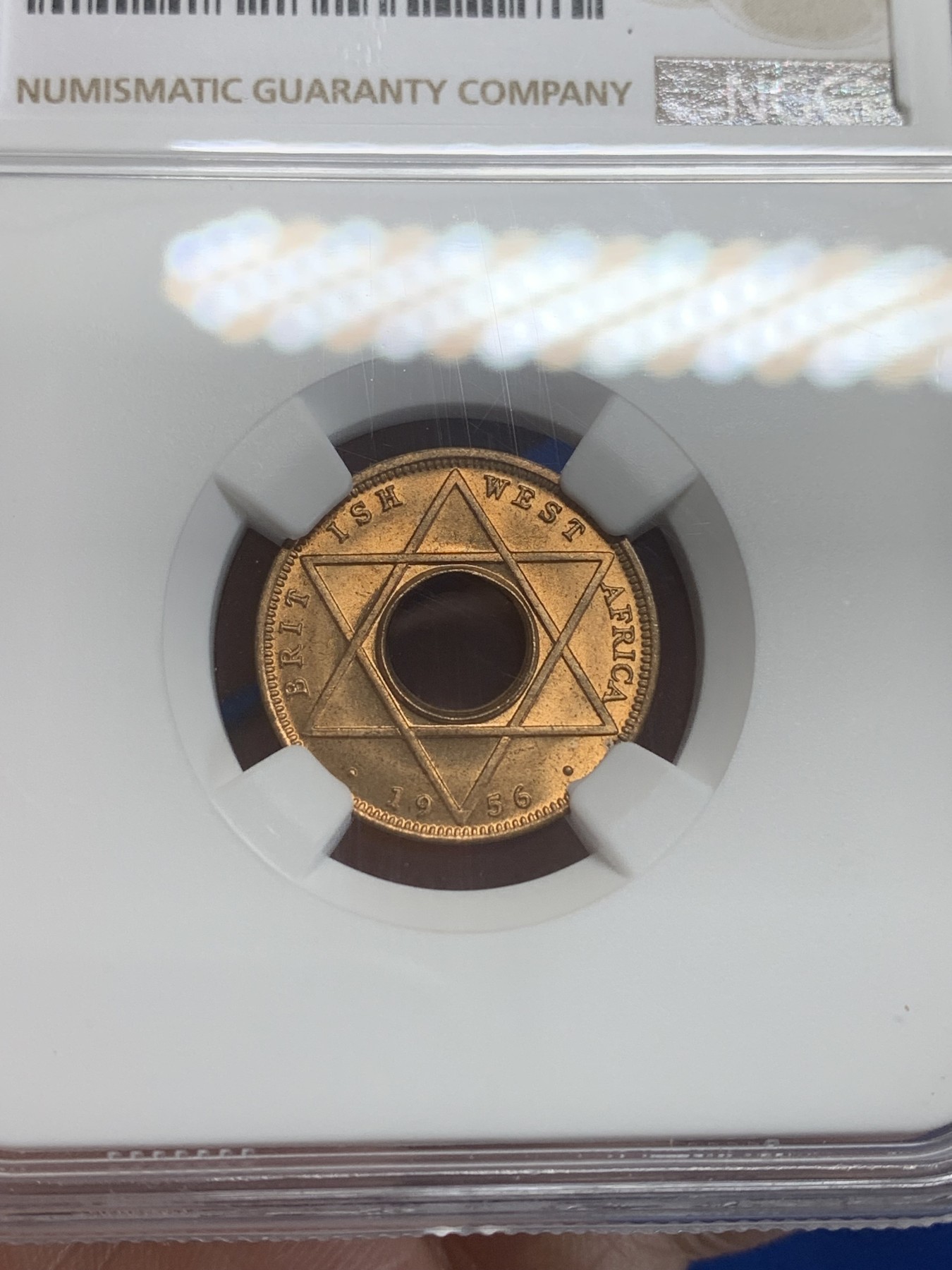 《竞宝斋》第209场-周日，周一 2场 (全场包邮) NGC-MS66RB 英属西非1956大特年 伊丽莎白二世 1/10便士铜币 冠军分 英属地名誉品 克书价700刀