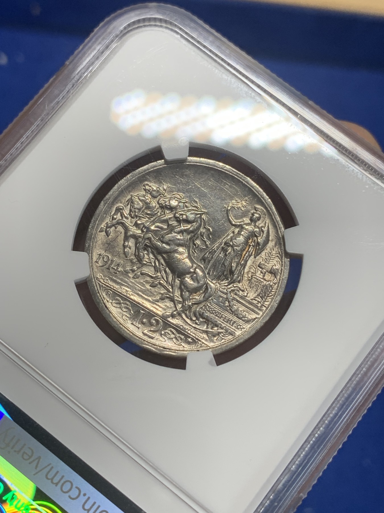 《竞宝斋》第209场-周日，周一 2场 (全场包邮) NGC-AUD 意大利 1914年 2里拉马车银币