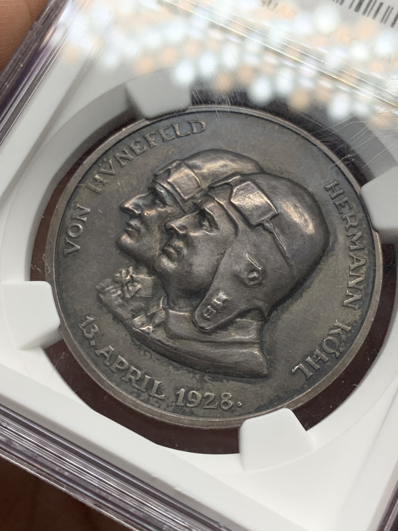 《竞宝斋》第209场-周日，周一 2场 (全场包邮) NGC MS63 德国1928年 不莱梅号 飞越大西洋纪念 银章 加厚盒装