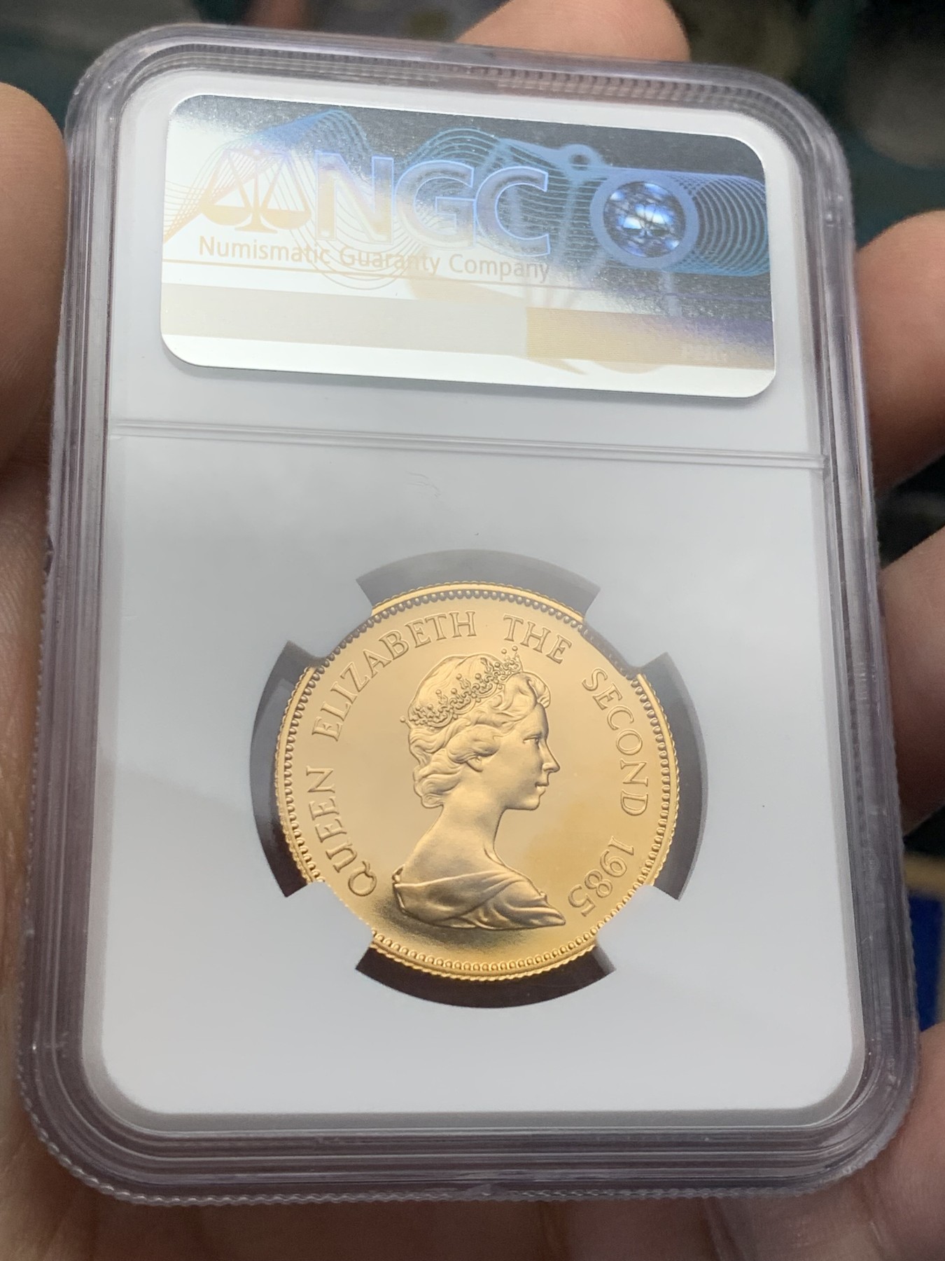 《竞宝斋》第209场-周日，周一 2场 (全场包邮) NGC PF68 UC 1985香港生肖牛年金币 15.97克 917金