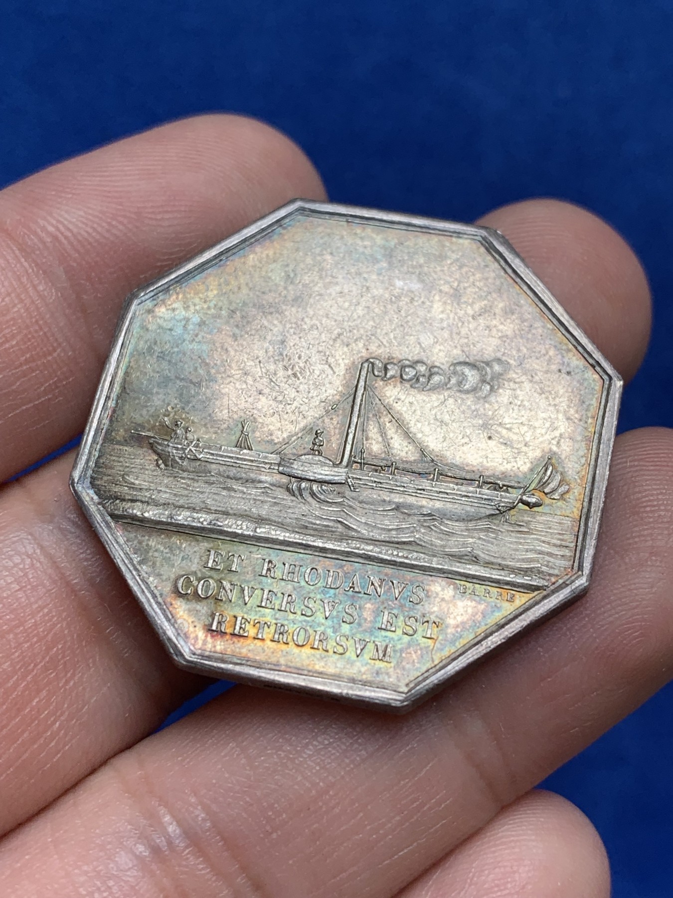 《竞宝斋》第209场-周日，周一 2场 (全场包邮) 法国八角银质代币，罗纳船运公司，18.92g，35mm，船首边铭（1842-1845）