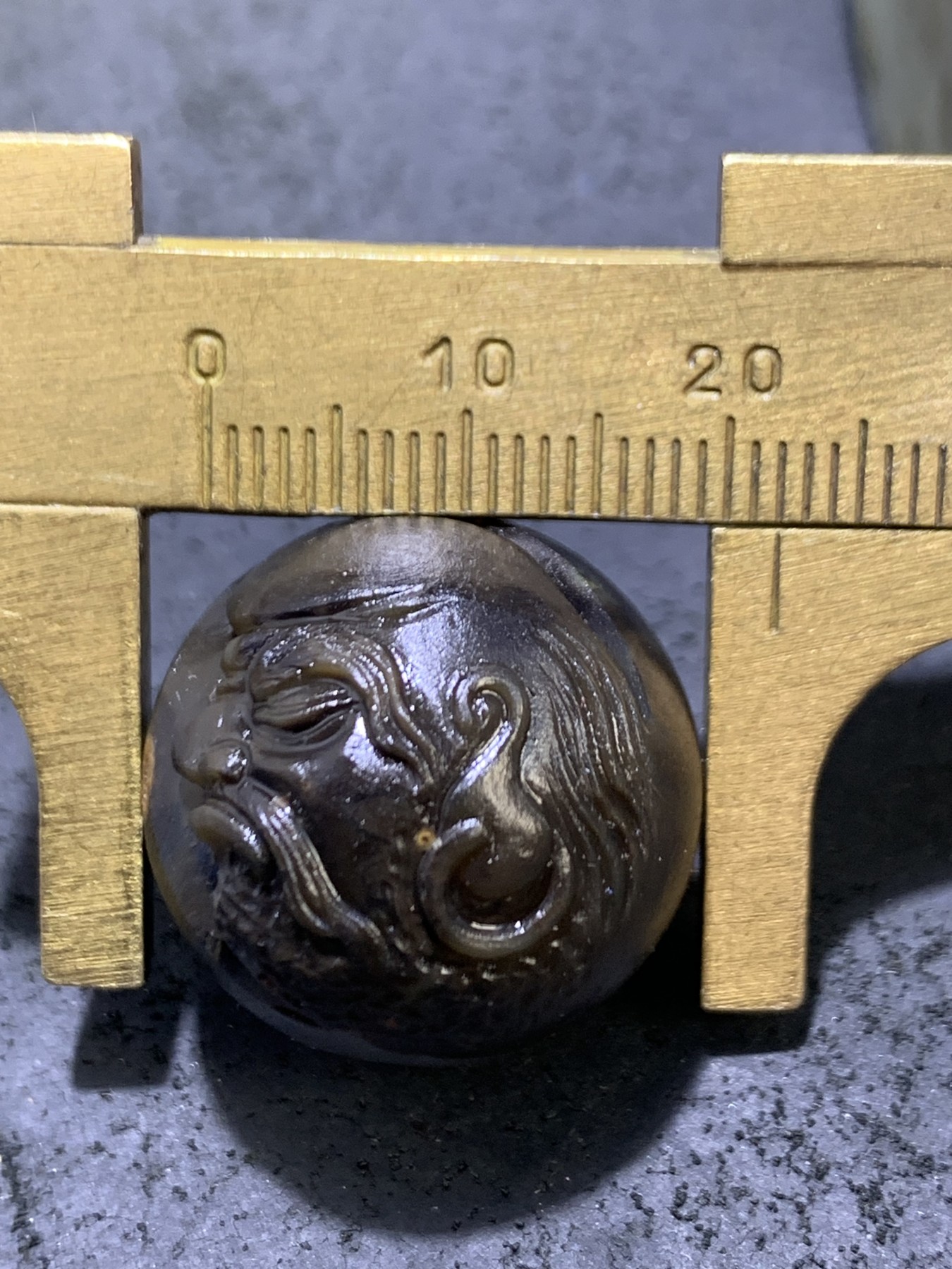 精美冰飘亚光原皮战国红玛瑙手工雕刻达摩祖师圆珠一个
