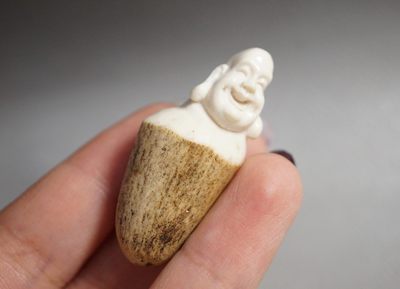 手串木器杂件｜拍卖专场 家养鹿角弥勒挂件｜4.3*2.0*1.6cm