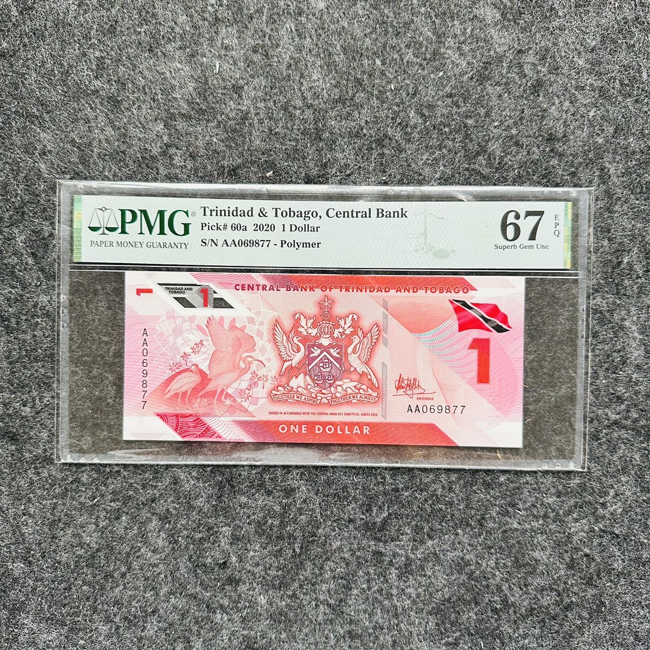 特立尼达和多巴哥2021年1元塑料钞，AA首发冠，PMG67