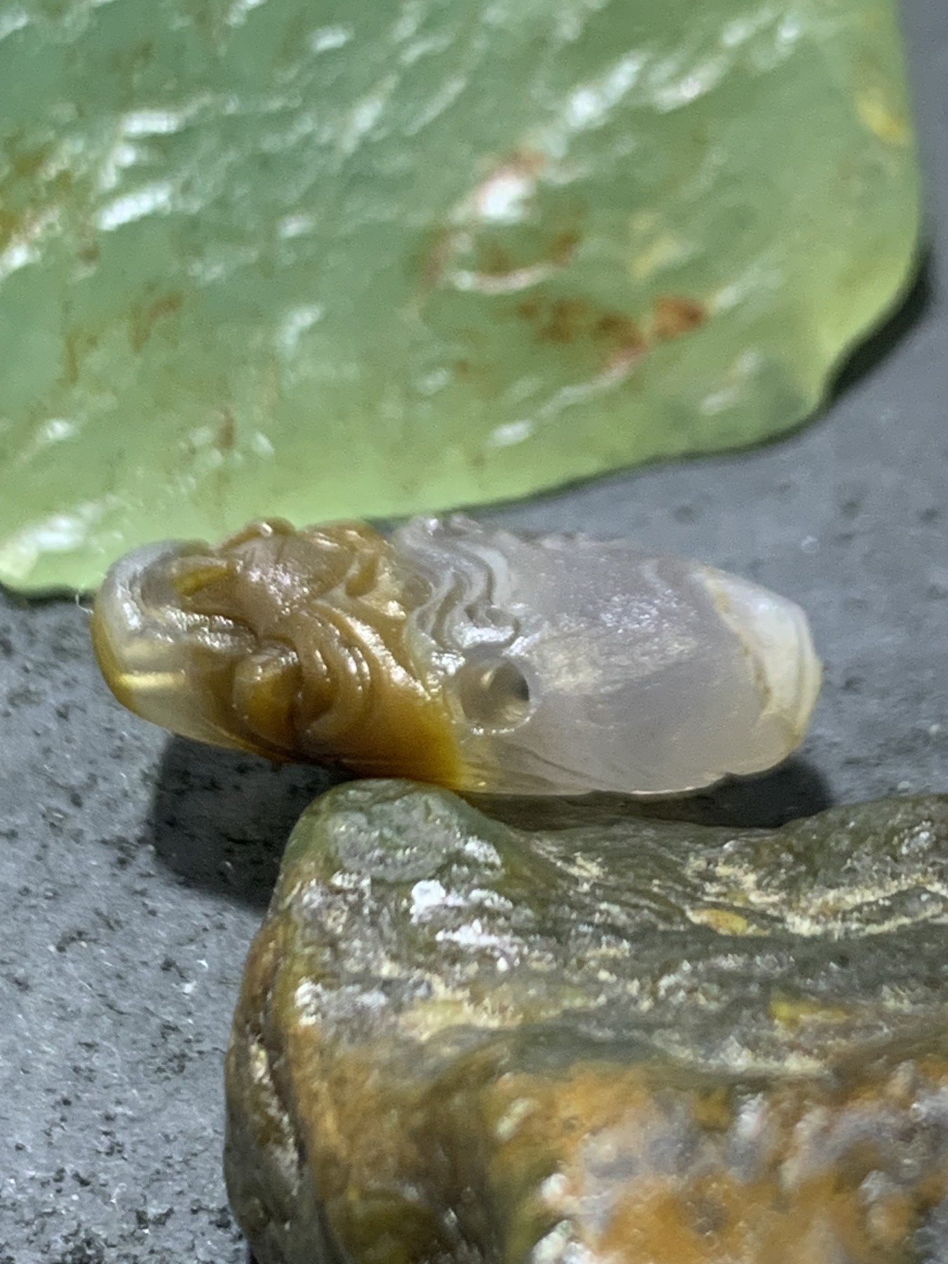精美亚光高玉化巴西玛瑙手工雕刻兽首一体佛头三通一个