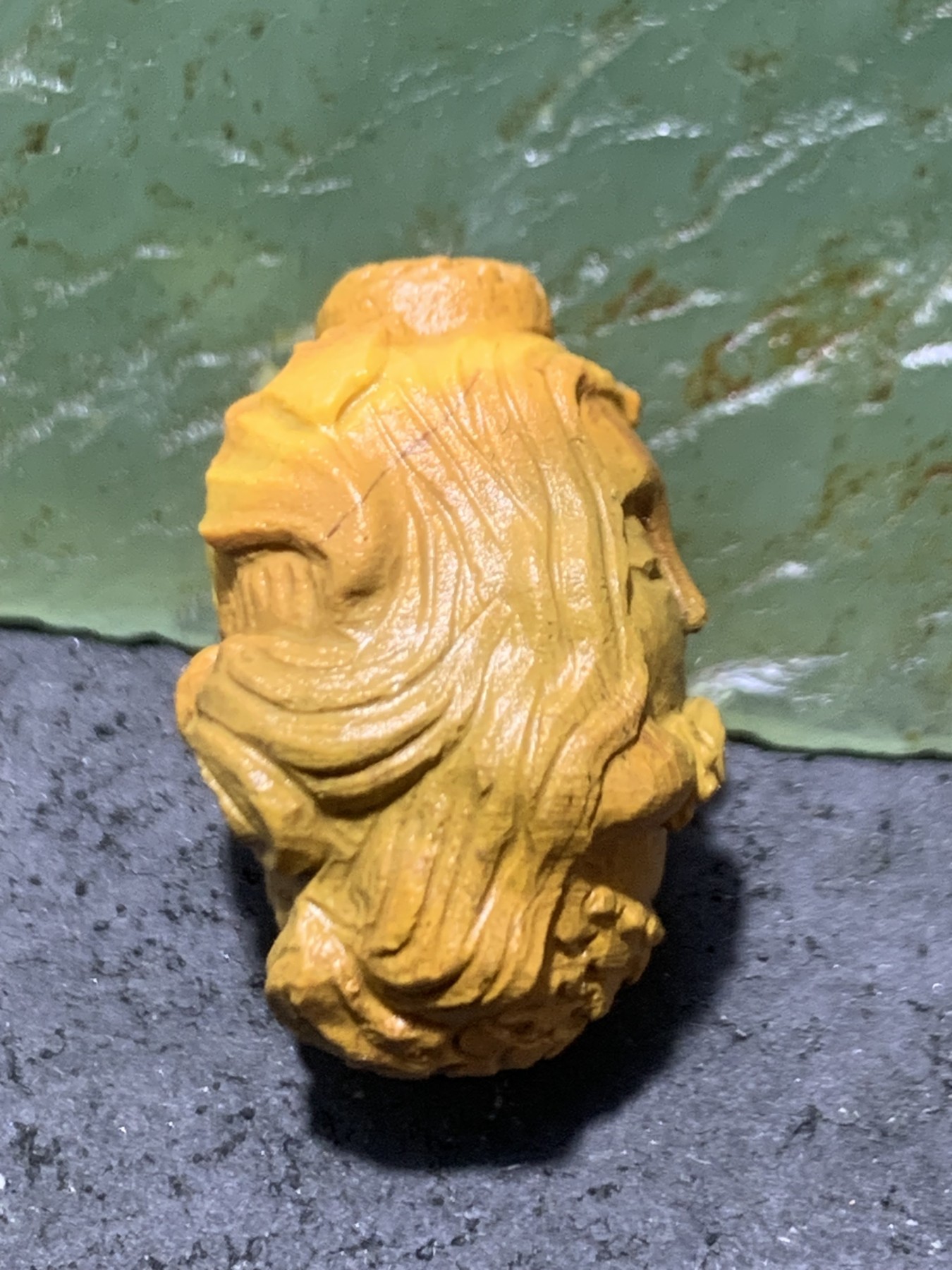 精美亚光戈壁彩玉手工雕刻小美人鱼珠子一个！
