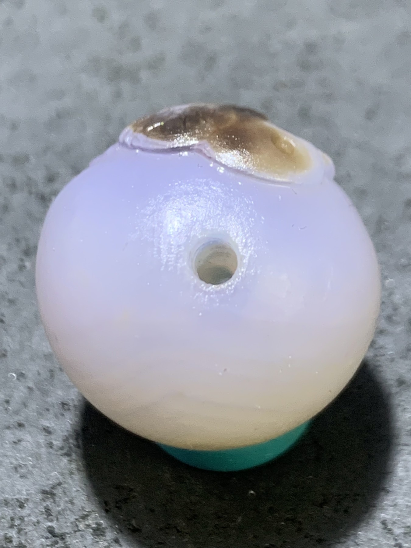 精美高玉化亚光海洋玉髓手工俏色巧雕喜上眉梢随形2.0圆珠一个！