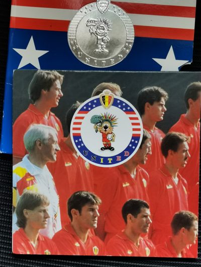 道一币馆币章第十八场 - 原封证 比利时1994年美国世界杯特别版双语套币十枚套+纪念章