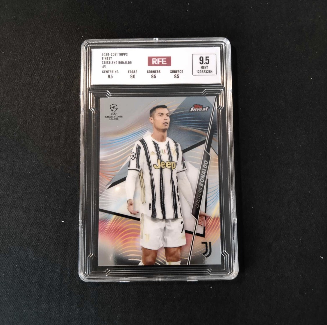Topps球星卡 2020-21 Topps Finest C罗 尤文图斯 评级卡
