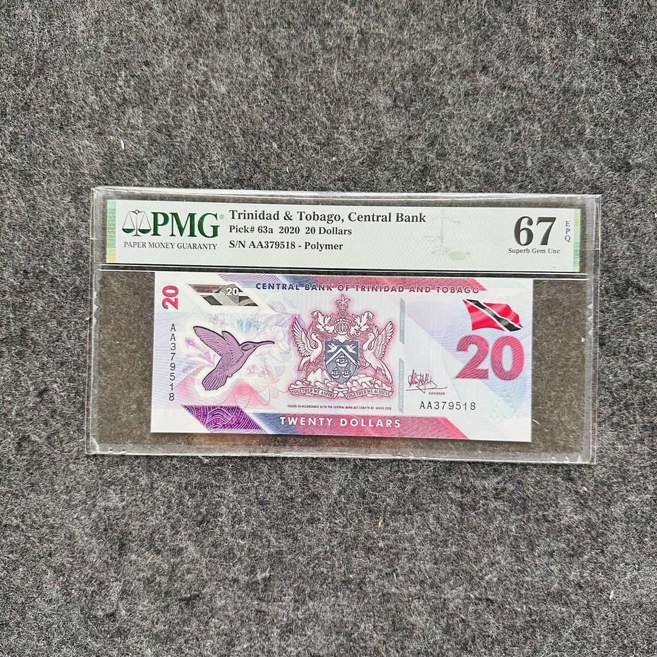 特立尼达和多巴哥2020年20元塑料钞，AA首发冠，PMG67
