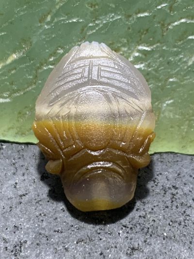 精美亚光高玉化巴西玛瑙手工雕刻兽首一体佛头三通一个 精美亚光高玉化巴西玛瑙手工雕刻兽首一体佛头三通一个