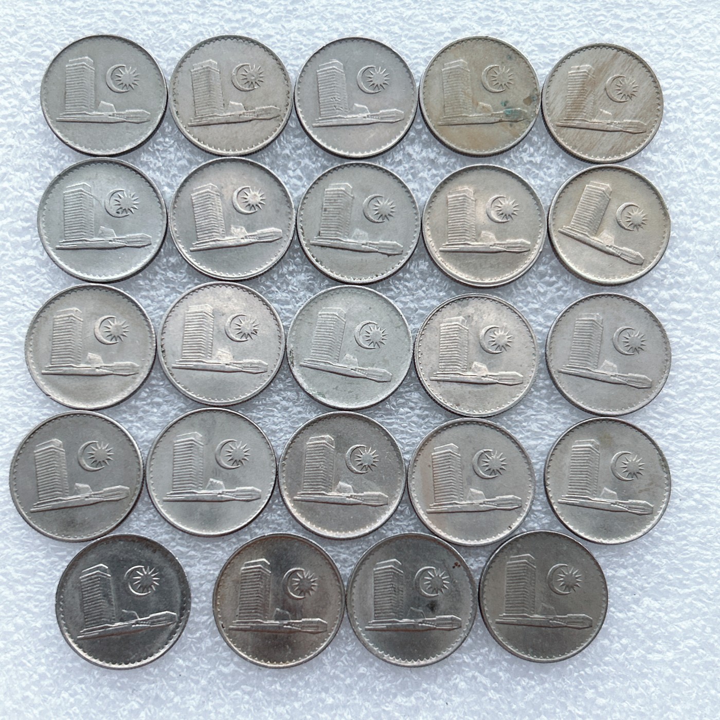 全场一元起拍 世界钱币散币专场 第33期 马来西亚10分 议会大厦 24枚