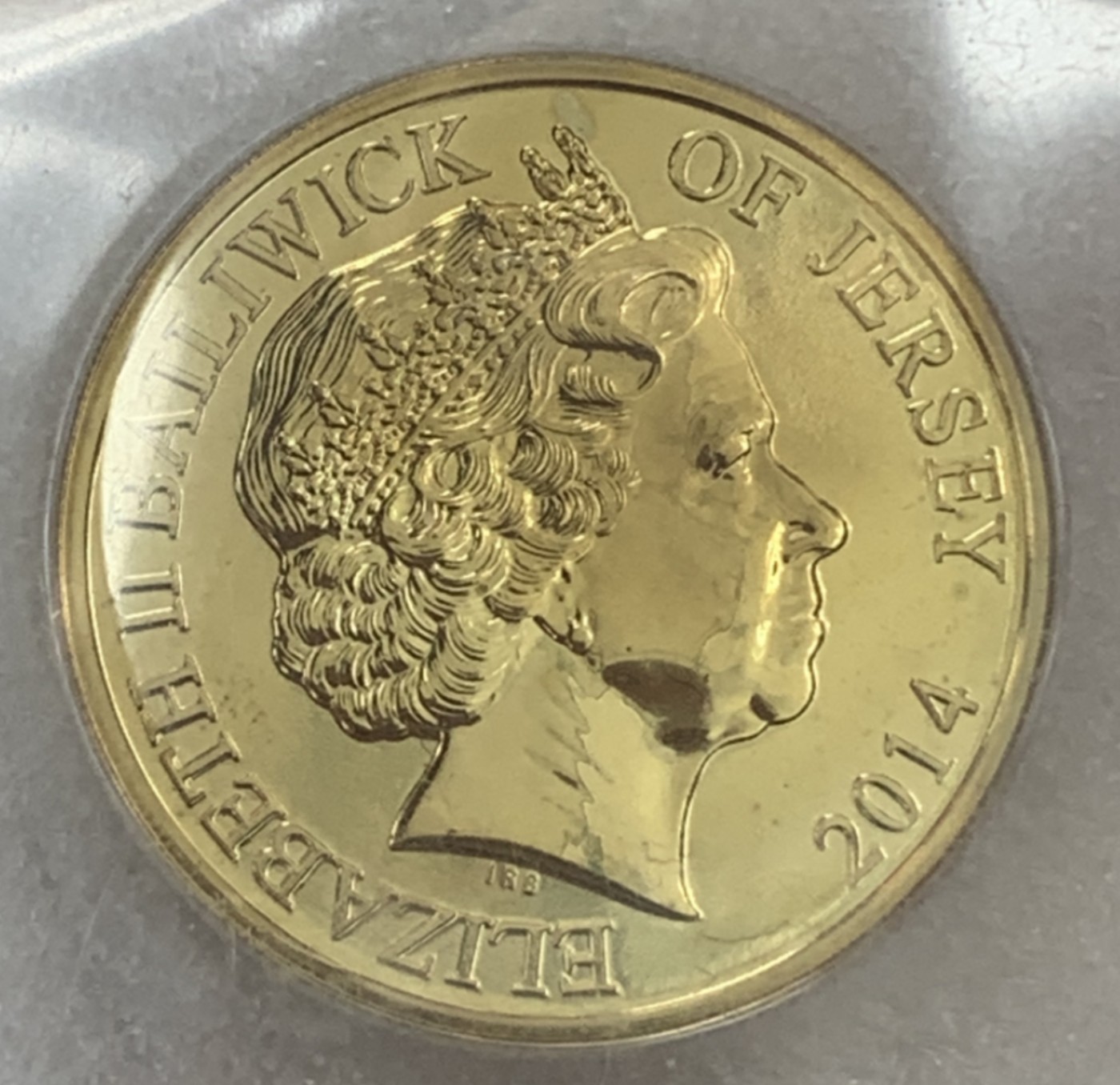 英属泽西岛2014年50便士(时代的反思~新千年)彩色克朗型纪念币 