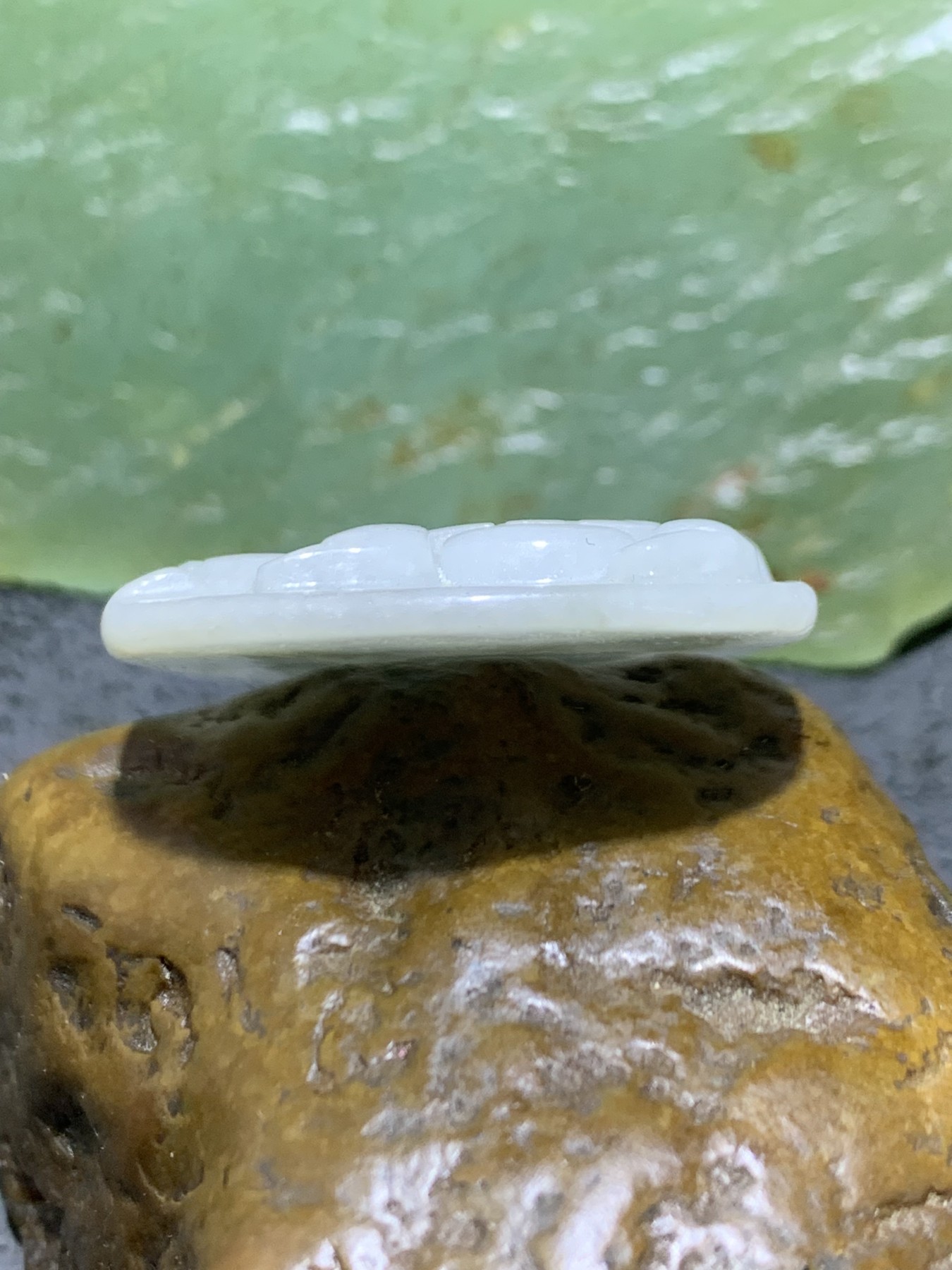 天然A货翡翠雕刻龟鹤延年牌子一个！