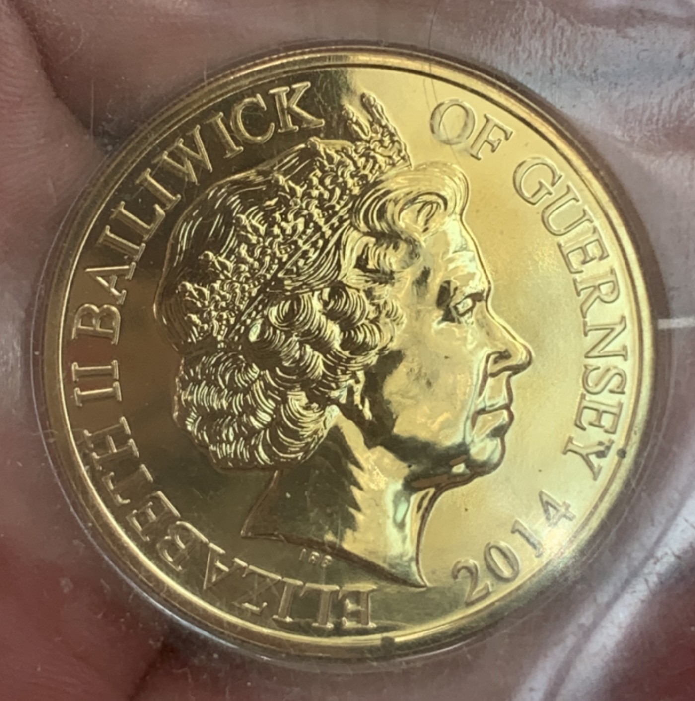 英属根西岛2014年50便士(对时代的反思 国葬)彩色克朗型纪念币 