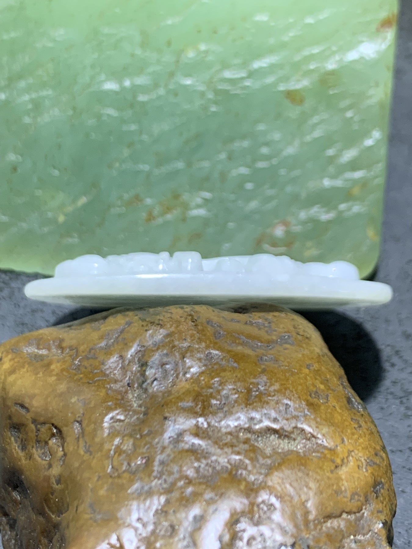 天然A货翡翠雕刻龟鹤延年牌子一个！