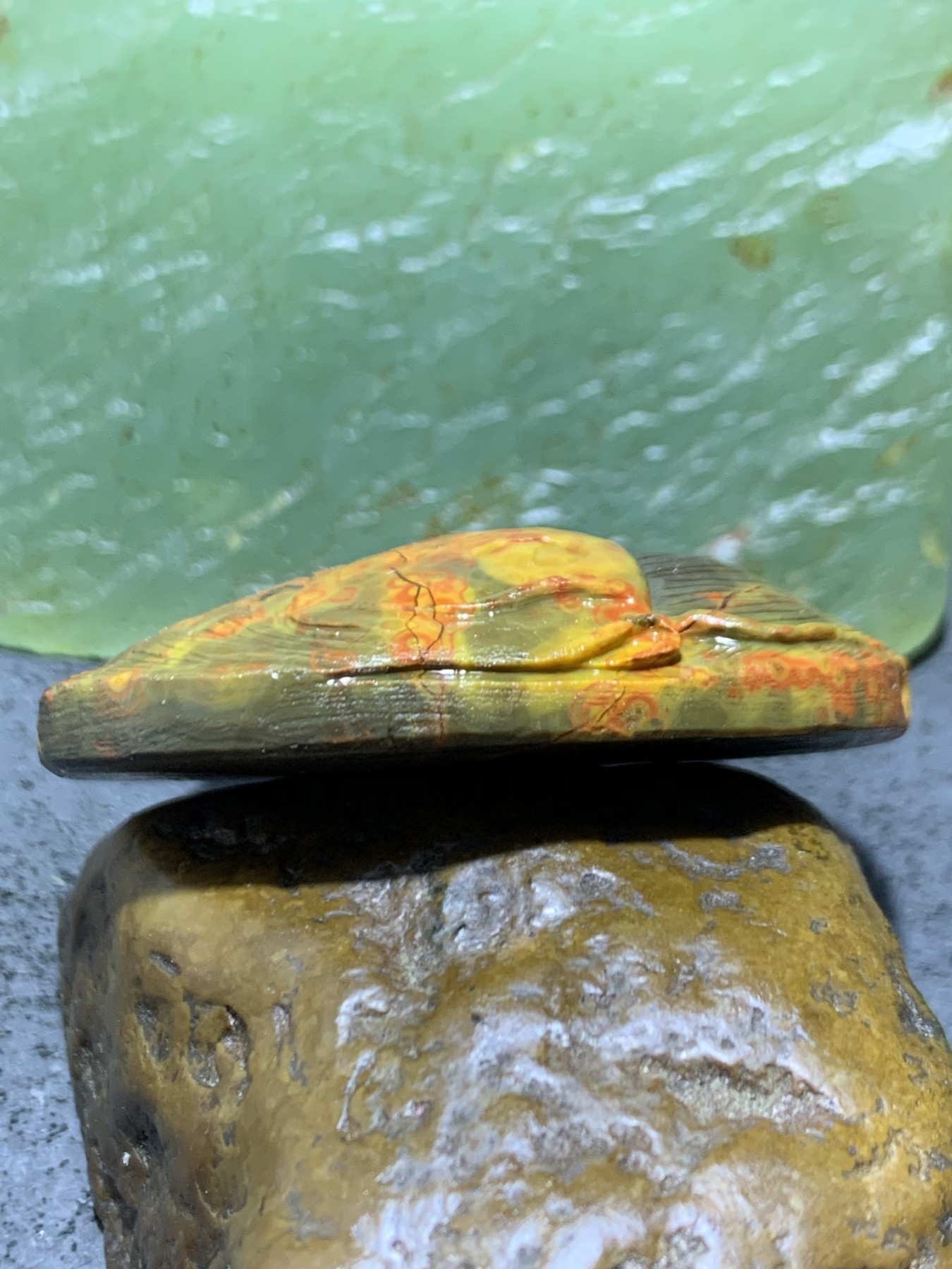 精美亚光原皮战国红玛瑙手工俏色巧雕鲤鱼打挺牌子一个