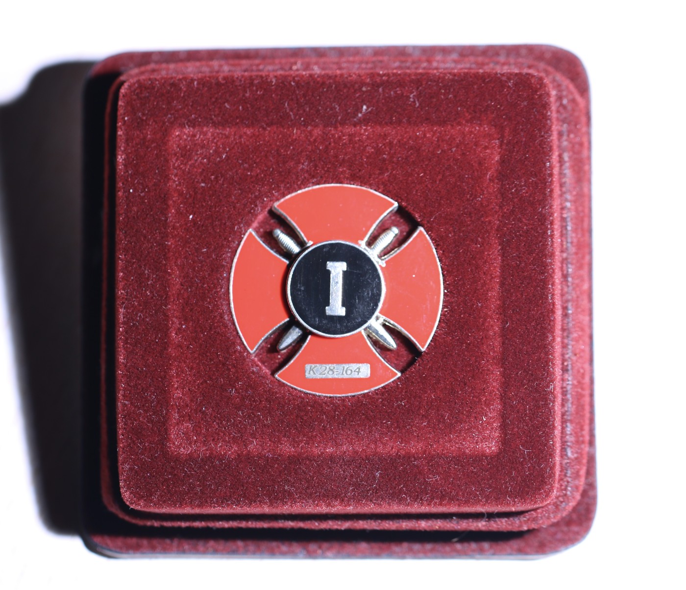 大猫徽章拍卖 第235期  俄联邦勋奖章一组 为一个人所得 勇敢奖章复刻