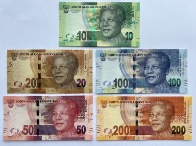 2023第46场（总第145期）：精品外钞、纪念钞、评级币专场 - 南非“曼德拉诞辰100周年”10、20、50、100、200兰特纪念钞一套5枚UNC
