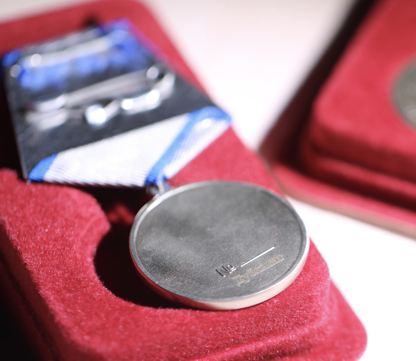 大猫徽章拍卖 第235期  俄联邦勋奖章一组 为一个人所得 勇敢奖章复刻