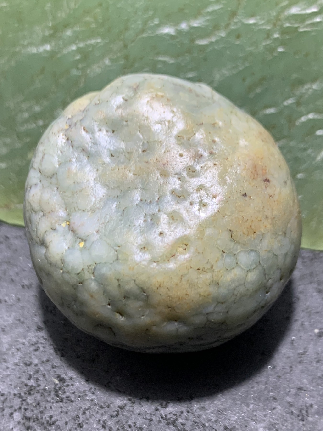 精美阿拉善高玉化地表鱼籽筋脉石原石一颗，