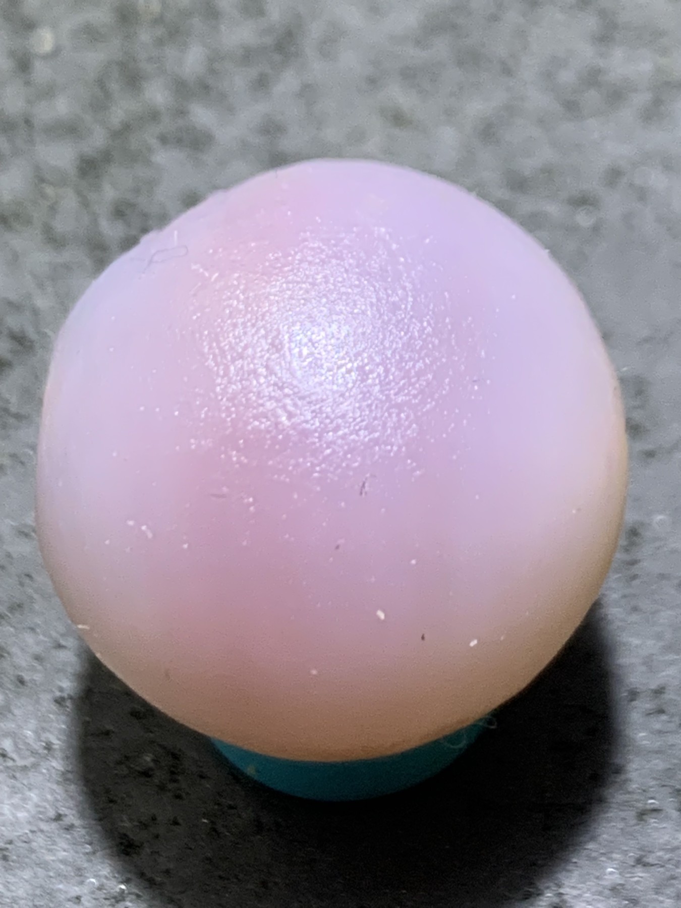 精美亚光高玉化冰粉色海洋玉髓手工俏色巧雕富贵有余随形圆珠一个精美亚光高玉化冰粉色海洋玉髓手工俏色巧雕富贵有余随形圆珠一个