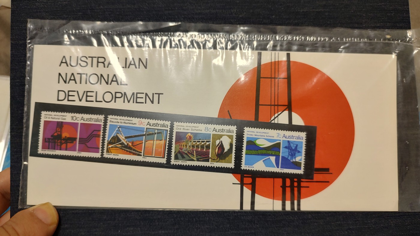 一月邮币社第七期拍卖国际邮票专场 澳大利亚建设新套票带卡