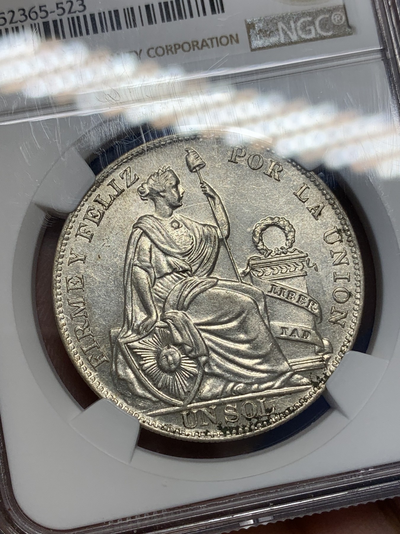 《竞宝斋》第210场-周日，周一 2场 (全场包邮)