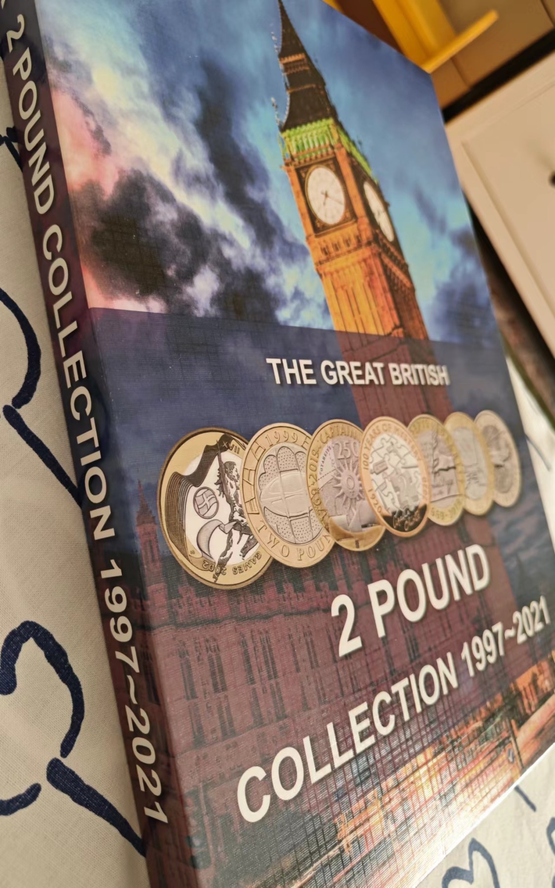 英国 1997-2021 2英镑硬币合集（部分） 送收藏册一本