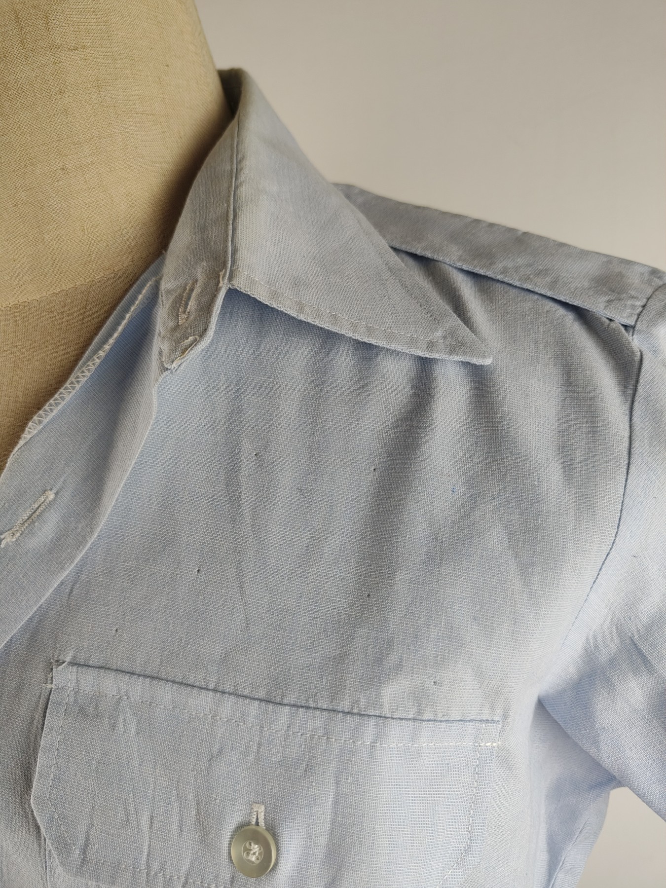 全场0元起拍 第104期 咸鱼国勋章拍卖专场 11月01日（周三）下午6：00开始 美军空军短袖衬衣  胸围108 肩宽46 衣长76 领围43